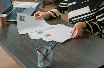 Dostałam każdą pracę, o którą się starałam. Oto pięć pytań, które zadawałam rekruterom