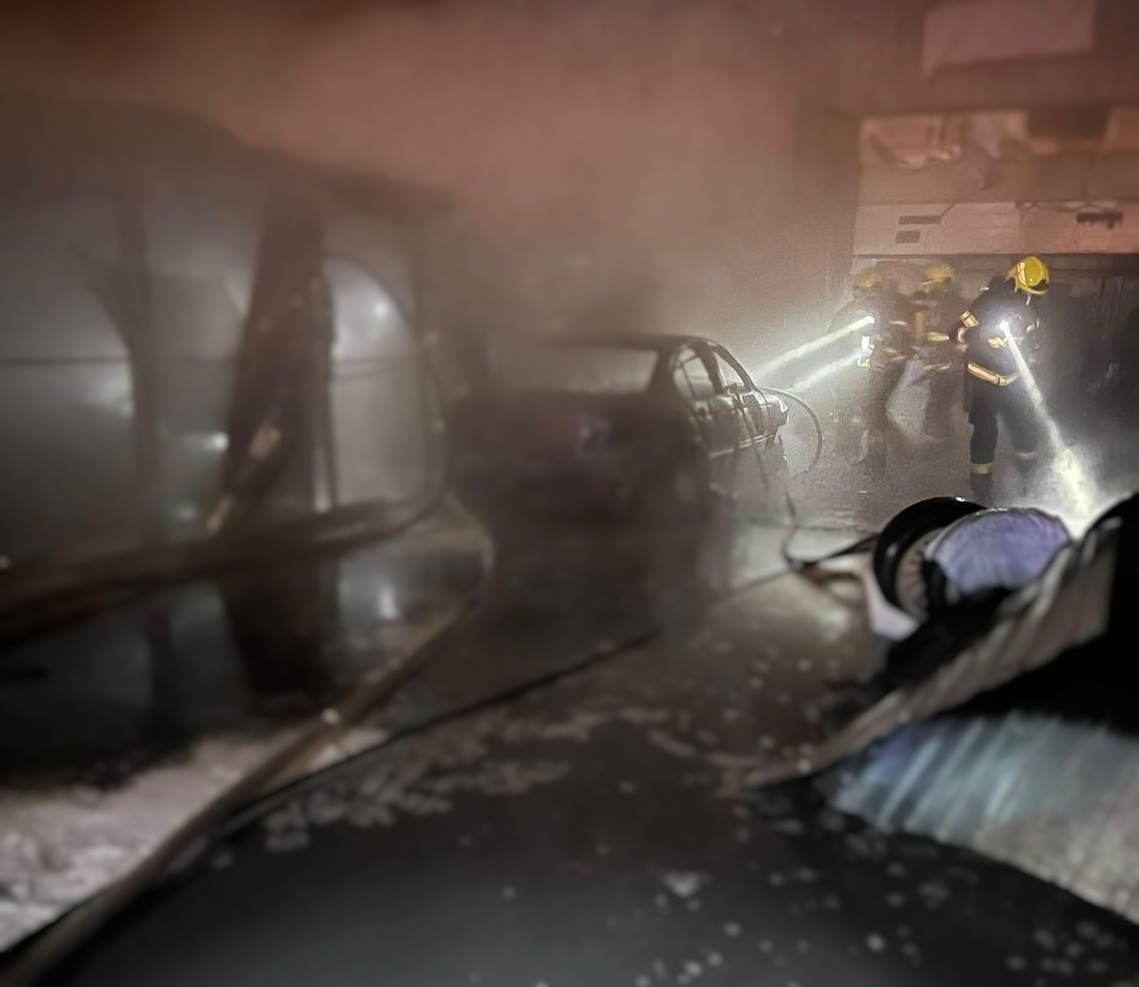 V Bratislave horeli tri osobné autá.