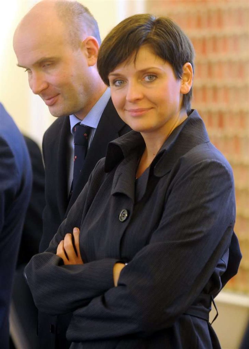 Minister Mucha i bramkarz. Ależ drwina!