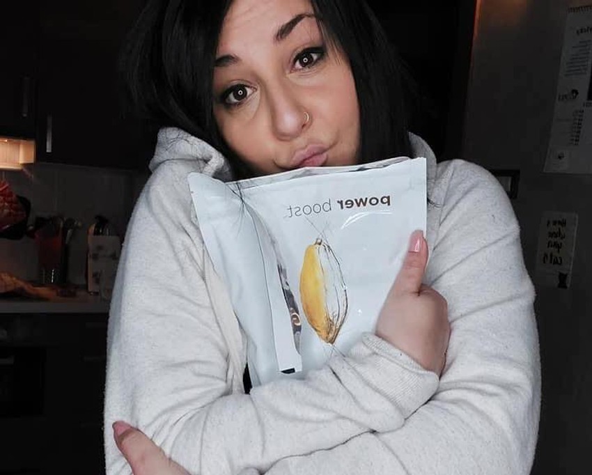 Gizlejn Mautahir (41)