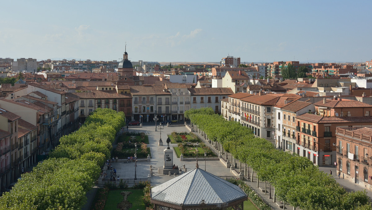 Alcala de Henares to jedno z najstarszych miast Hiszpanii. Tu przeszłość miesza się z teraźniejszością.