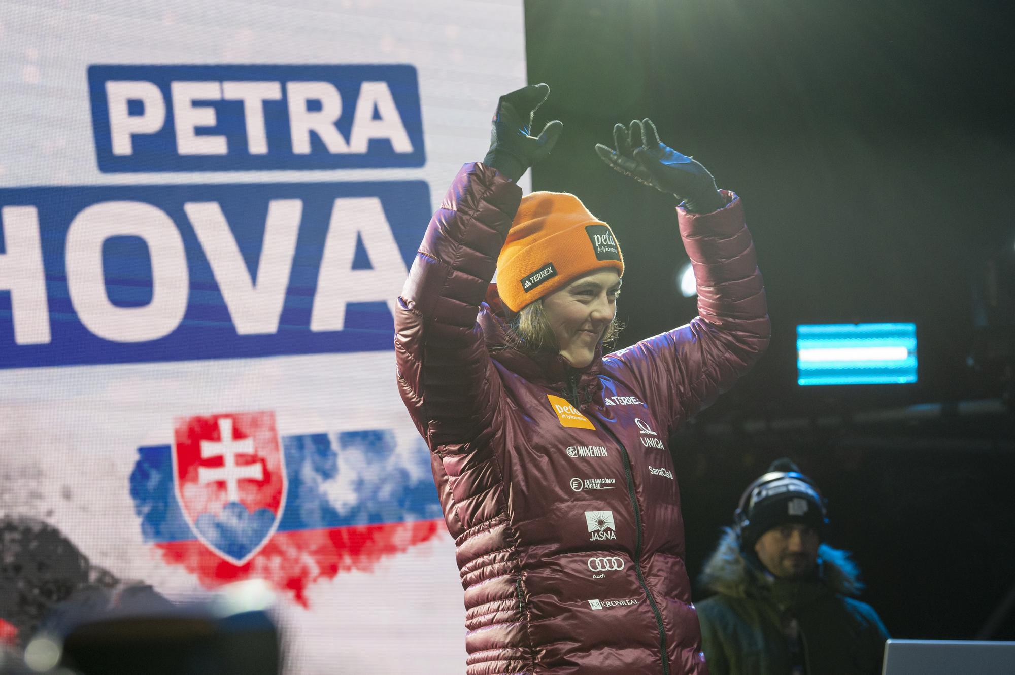 Slovenská lyžiarka Petra Vlhová počas verejného žrebu poradia štartu obrovského slalomu žien v rámci Svetového pohára v alpskom lyžovaní v Jasnej.