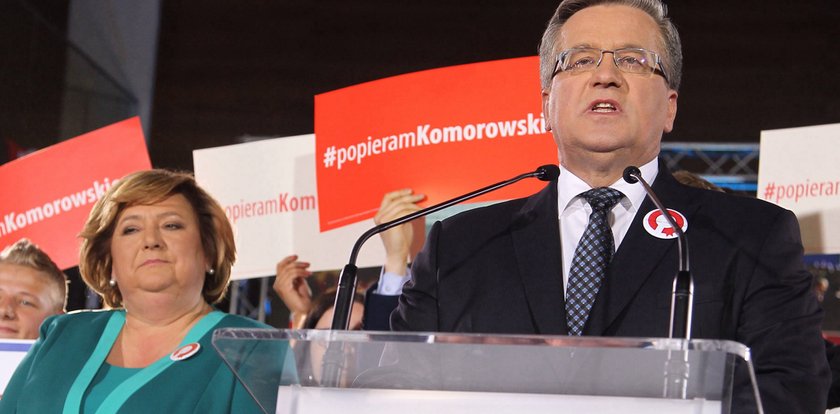 Komorowski miał ściągę. Znów czytał z kartki