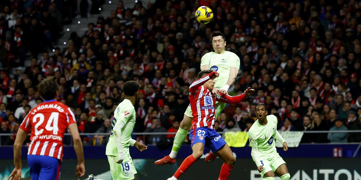 Robert Lewandowski strzelił gola w meczu z Atletico. 