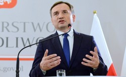 Zbigniew Ziobro: Gdyby to, co ujawnia Falenta, było prawdą, podzieliłby się tym przed sądem