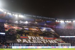'Wolna Palestyna'. Flaga ultrasów Paris Saint-Germain może ściągnąć na klub kłopoty