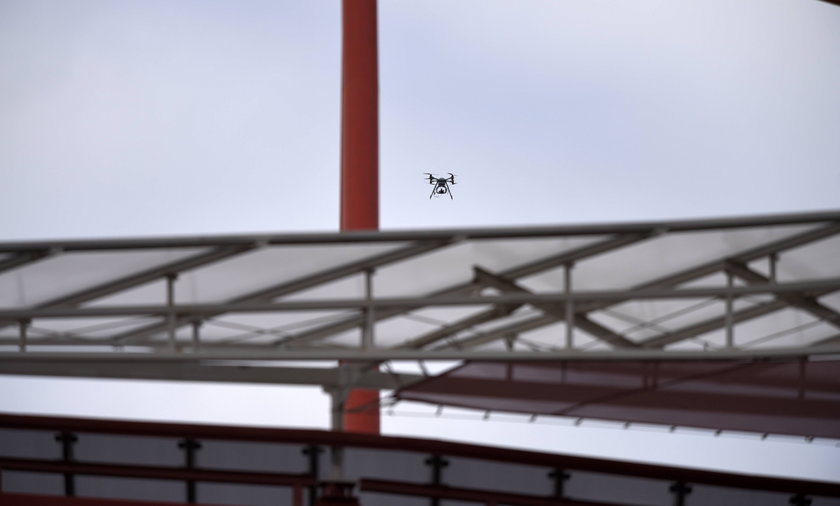 Zakaz latania dronami nad stadionami podczas EURO 2016