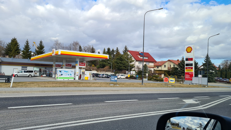 Busko Zdrój Shell