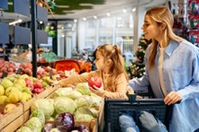 Cena kontra jakość. Jak Polacy wybierają produkty na Wielkanoc