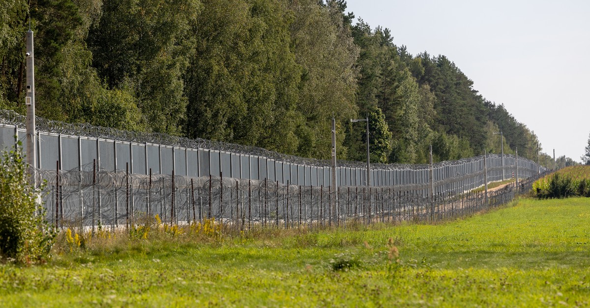 MSWiA: nielegalna migracja na granicy z Białorusią spadła o 96 proc.