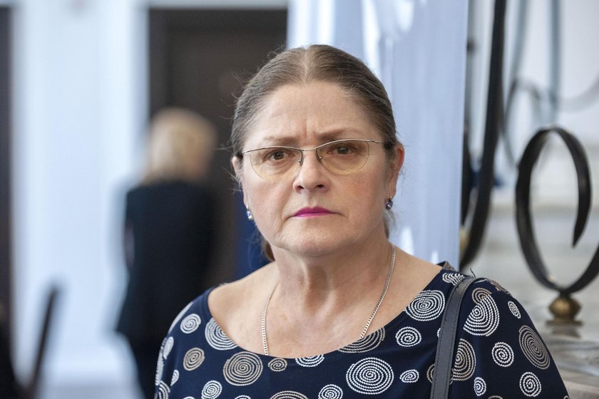 Krystyna Pawłowicz nazwała dziennikarzy menelami