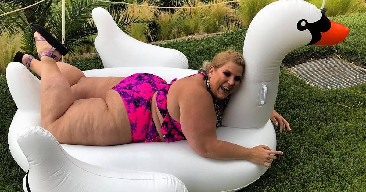 Модель плюс Анна о Брайен