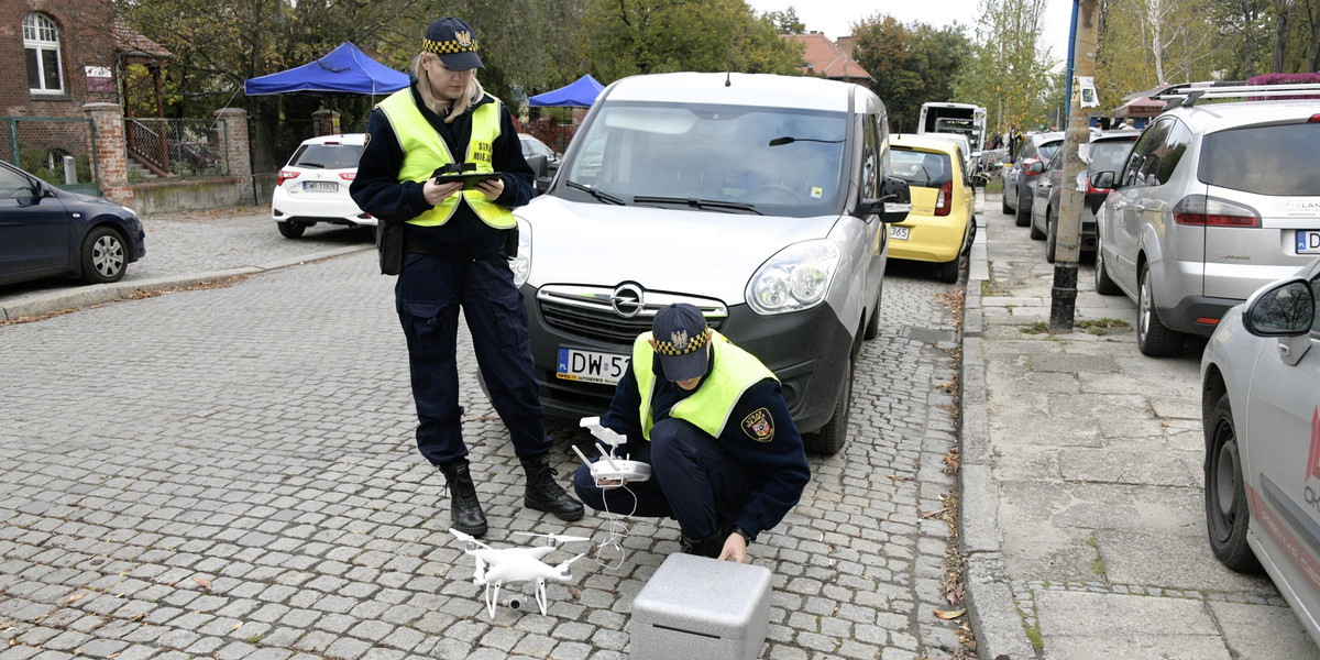 Straż Miejska walczy ze smogiem za pomocą dronów