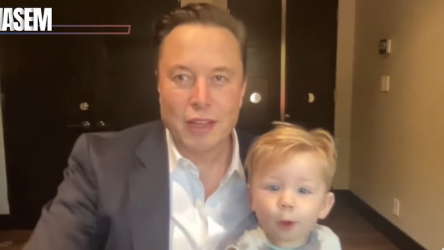 Megtrollkodta Elon Musk üzleti konferenciáját kisfia, az egyéves X AE A-Xii 