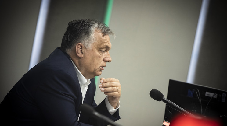 Orbán Viktor a Kossuth Rádióban fejtette ki a gondolatait / Fotó: MTI