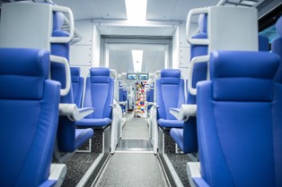 Przewoźnicy, uczcie się. Tak może wyglądać wnętrze pociągu