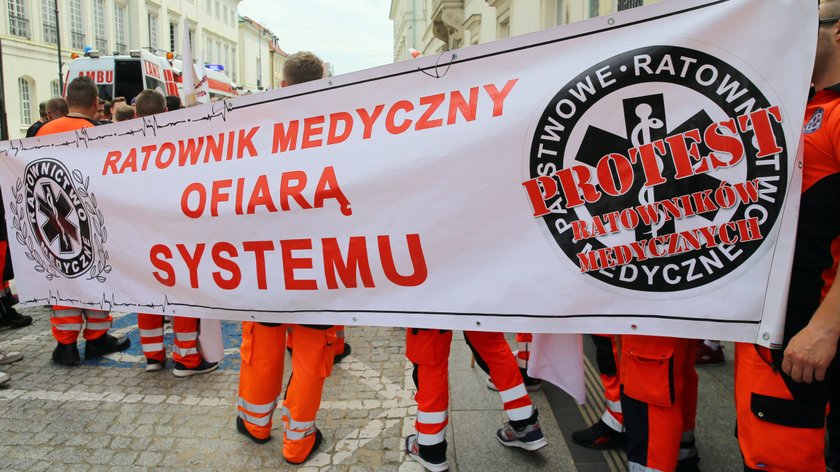 Warszawa: protest medyków w stolicy. Liczne utrudnienia