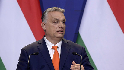 Orbán Viktor búcsúzik Jankovics Marcelltől – fotó