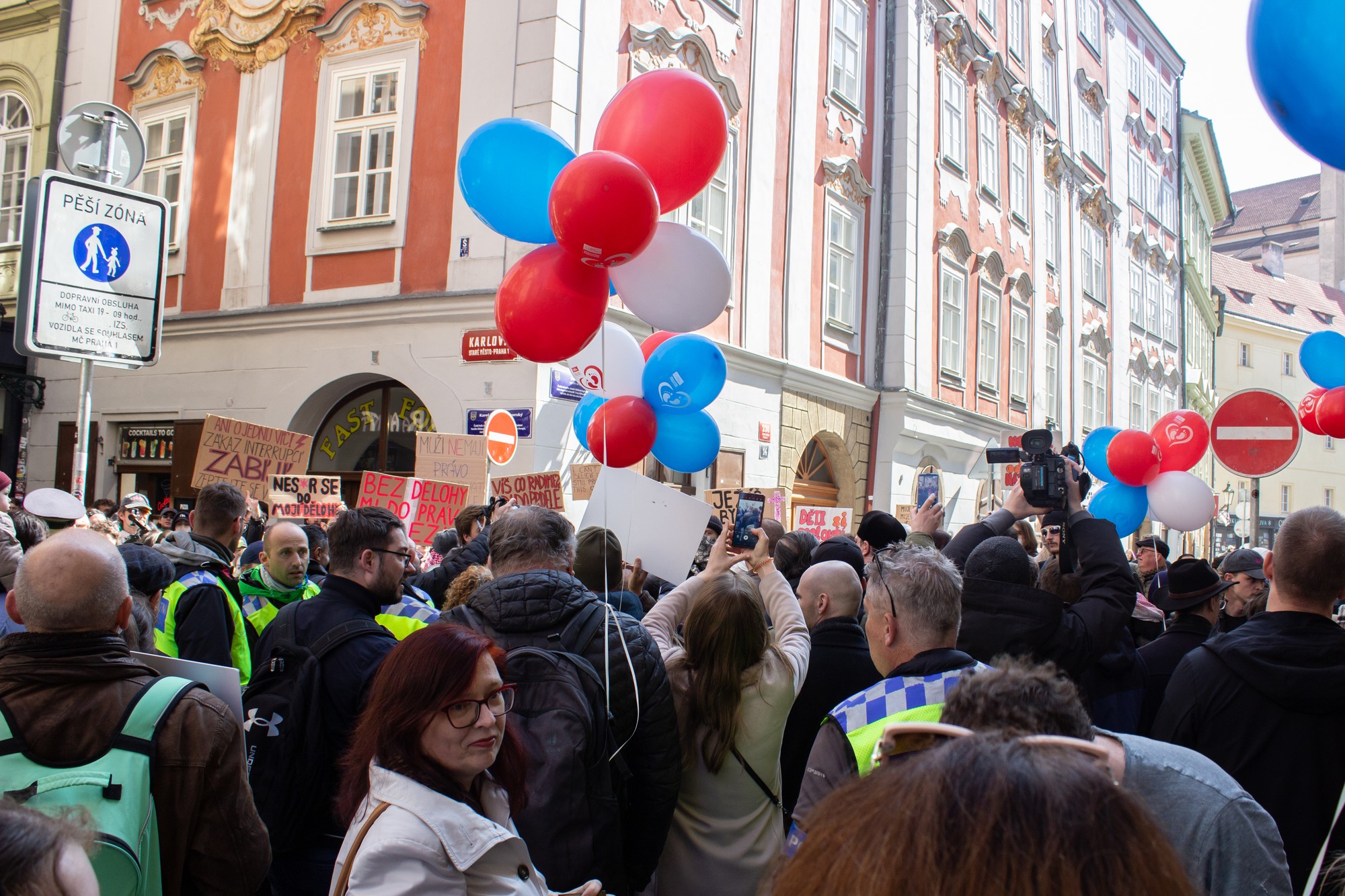 Pochod za život v Prahe.