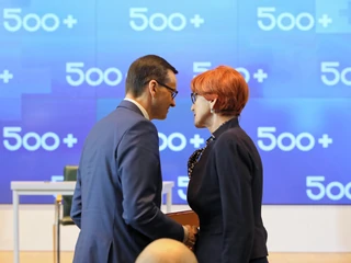 Elżbieta Rafalska, minister rodziny, pracy i polityki społecznej i premier Mateusz Morawiecki. Warszawa, 16 kwietnia 2019 r.