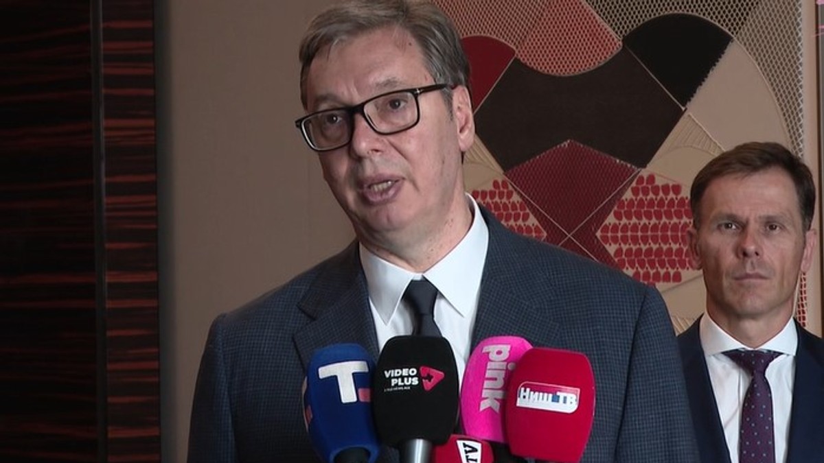 Aleksandar Vučić, Baku