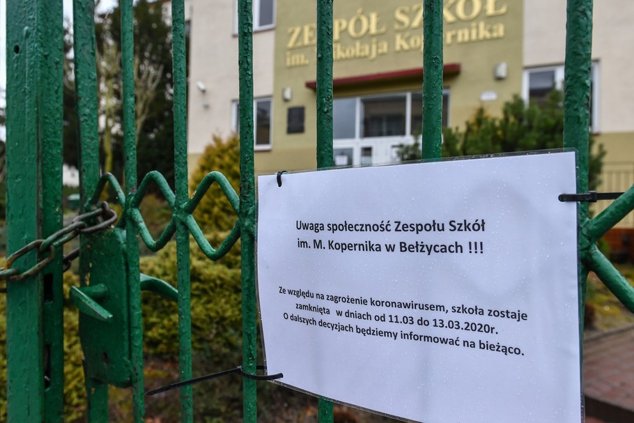 Zespół Szkół im. Mikołaja Kopernika w Bełżycach zamknięty z powodu przypadku koronawirusa