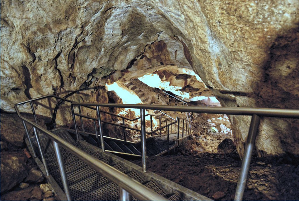 Jaskinia Mroźna w Tatrach 