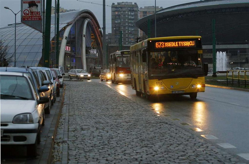 Katowice. Dyrektorze, zamknij te buspasy