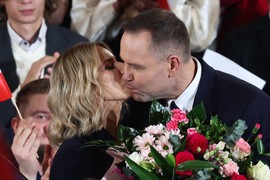 Ko je nova PRVA DAMA Poljske: Marta sa 16 godina dobila dete, a evo kako je upoznala KONTROVERZNOG Karola