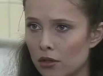 Đina iz "Srećnih ljudi" danas izgleda skroz drugačije: Ima ravnu plavu kosu, a gledali ste je u ovoj poznatoj seriji 