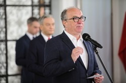 Dlaczego Biedroń zjechał w sondażach? Czarzasty: Moda na socjaldemokrację przyjdzie po koronawirusie