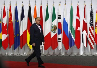 Trump lubi Polskę, bo nie lubi Unii. Chce robić wszystko odwrotnie niż Obama [WYWIAD]