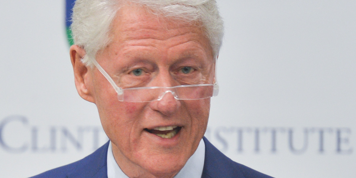 Bill Clinton (76 l.) w 2018 r.