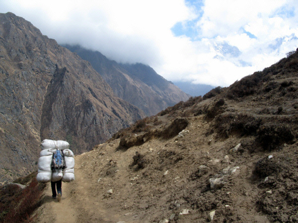 Szerpowie, życie z widokiem na Everest