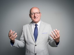 Poseł PiS, który jeździ na Woodstock: Jestem tam dla tysięcy młodych ludzi [WYWIAD MAZURKA]