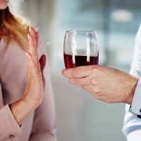 Az orvosok elmondják, mi történik egy hét és egy hónap után, ha nem iszik alkoholt