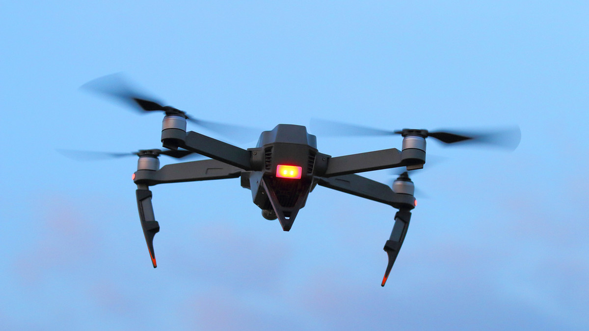 Mauritius: niebezpieczny lot drona blisko samolotu