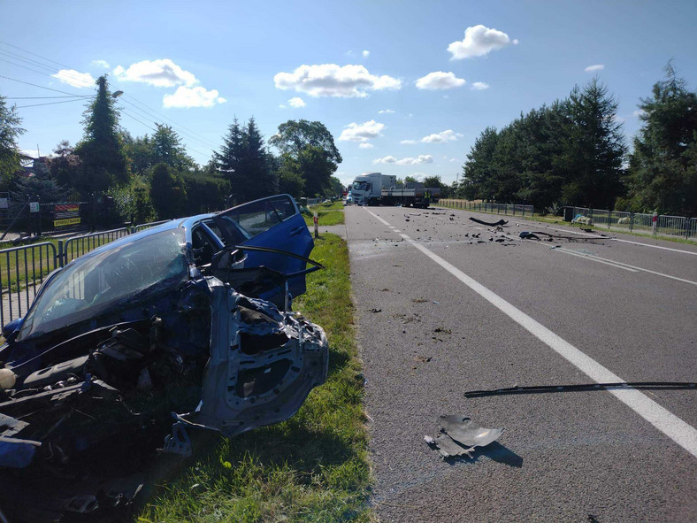 Wjechał wprost pod TIR-a w Fajsławicach