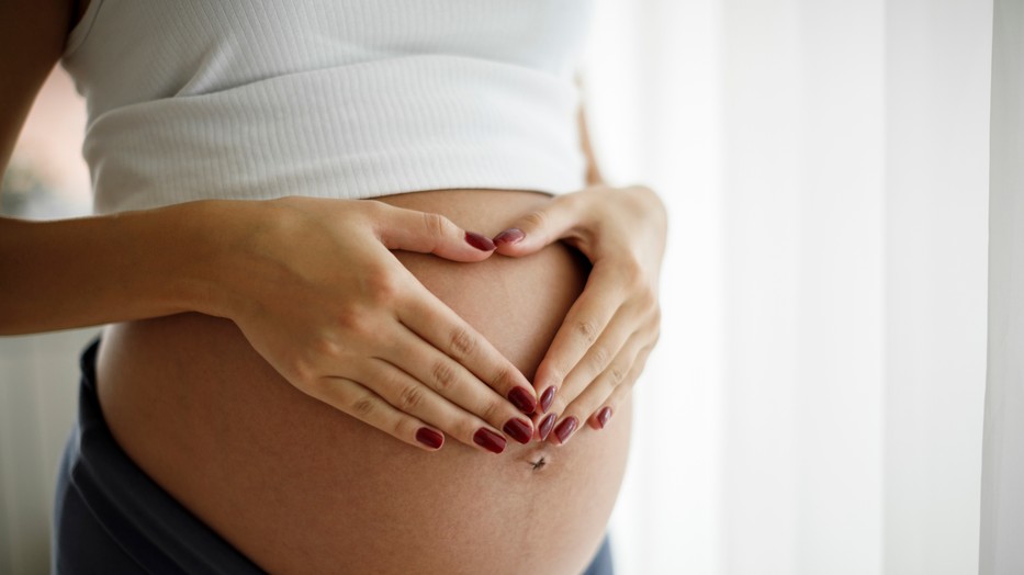 Axente Vanessa megmutatta gömbölyödő pocakját: a baba augusztus végén érkezik. Fotó: Getty Images