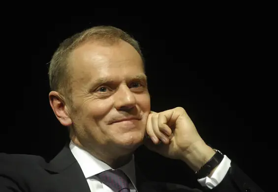 Donald Tusk na zdjęciu z wnuczką składa życzenia. Ważne słowa byłego premiera