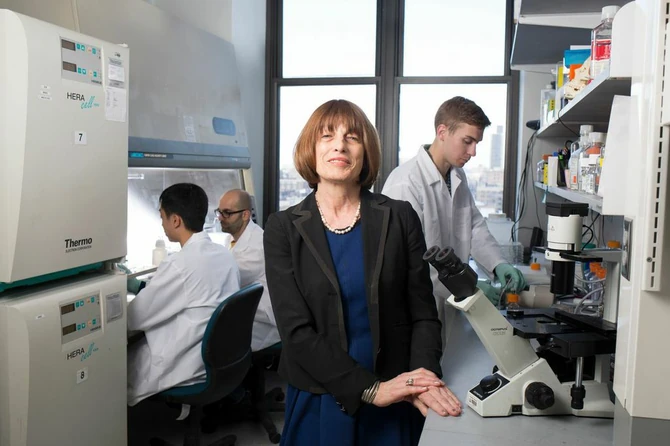 Gordana Vunjak Novakovic u laboratoriji