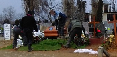 Pochowali Kazimierę w złym grobie. Jest wyrok sądu