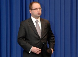 "Nie wypada dystansować się od prezesa"