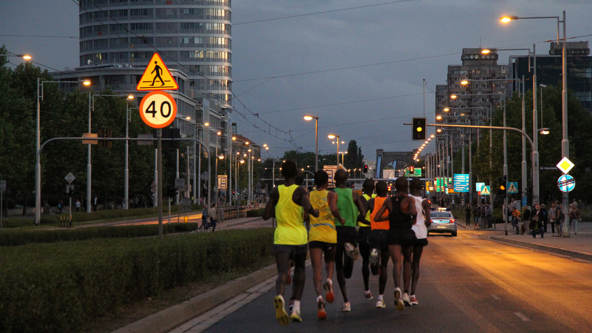 Już w najbliższą sobotę odbędzie się 4. PKO Nocny Wrocław Półmaraton. W zawodach weźmie udział rekordowa liczba 10 tys. osób. Start o godz. 22 ze Stadionu Olimpijskiego.