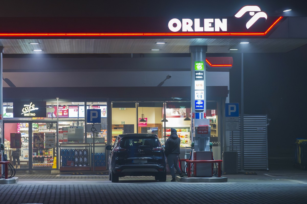 Rząd szykuje zakaz sprzedaży alkoholu na stacjach benzynowych. Branża mówi o konsekwencjach