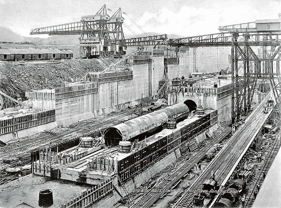 Kanal se sastoji od sedamnaest veštačkih jezera, nekoliko poboljšanih veštačkih kanala i tri kompleta prevodnica