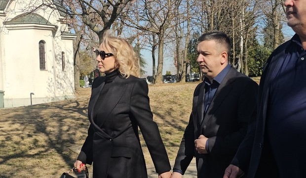 Brena na sahrani Saše Popovića