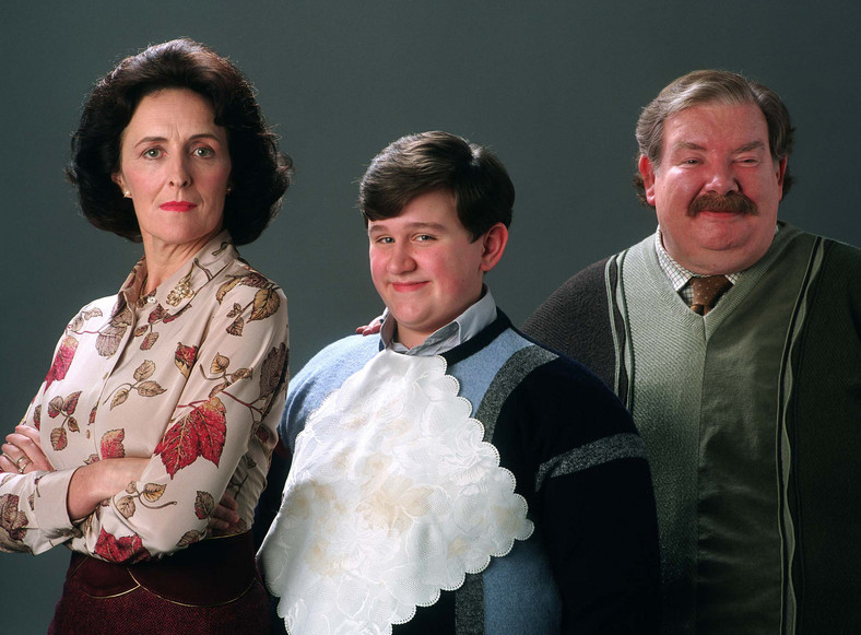 Fiona Shaw, Harry Melling i Richard Griffiths