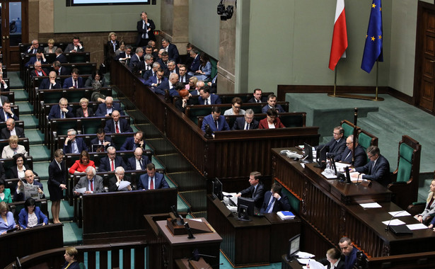 Sejm uchwalił ustawę o świadczeniu "Emerytura plus"