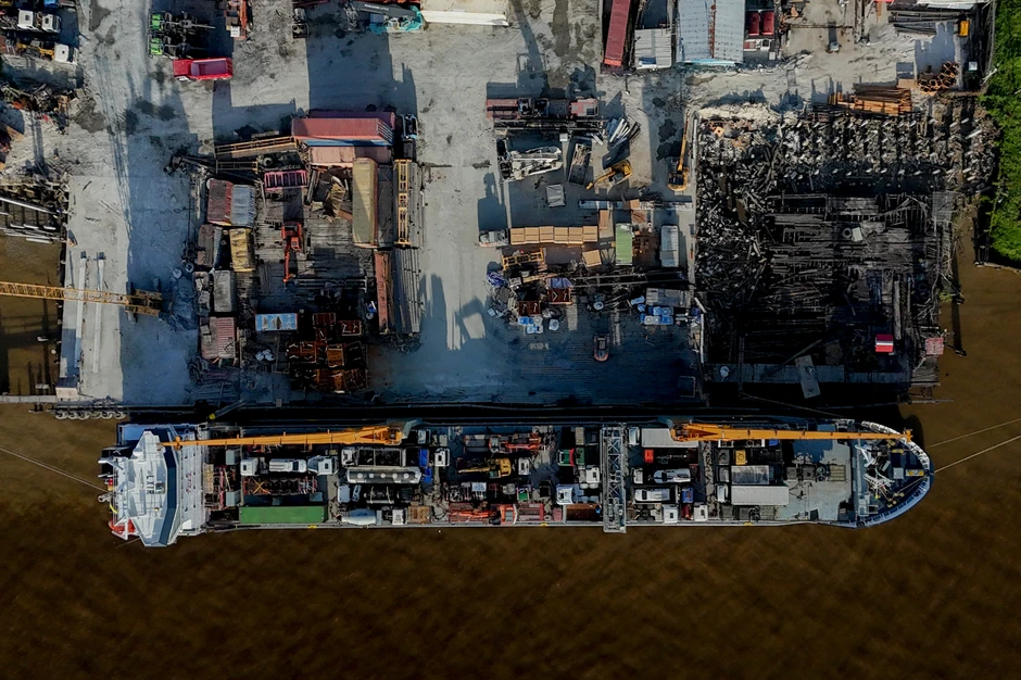 Teretni brod kod Džordžtauna